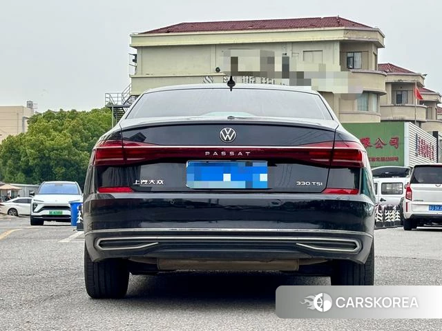 Volkswagen Passat 2023 Черный из Китая, фото 4
