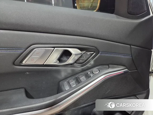 BMW 3 Series (G20) 2021 Белый из Кореи, фото 4