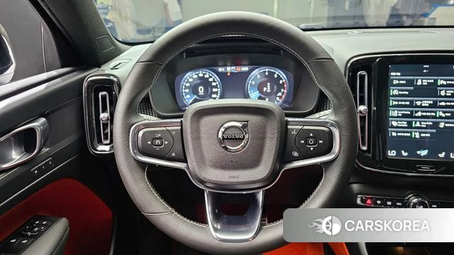 Volvo XC40 2021 Белый из Кореи, фото 4