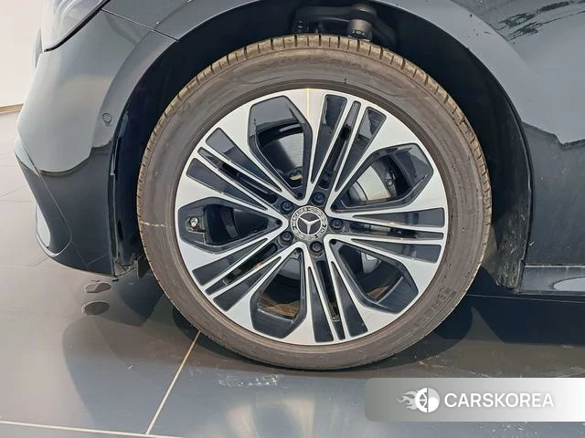 Mercedes-Benz E-class 2024 Черный из Китая, фото 4