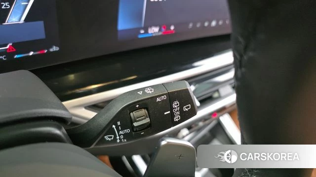 BMW X7 (G07) 2023 Черный из Кореи, фото 4