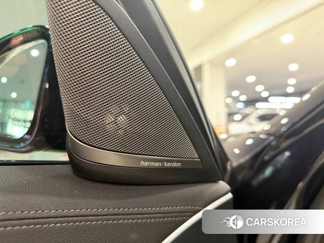 BMW 5 Series (G30) 2023 Черный из Кореи, фото 4