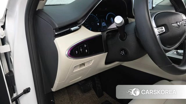 Genesis GV70 2023 Белый из Кореи, фото 4