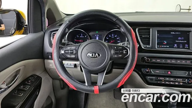 Kia The New Carnival 2018 Желтый из Кореи, фото 4