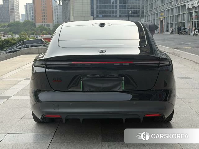 Weilai ET5 2023 Черный из Китая, фото 4