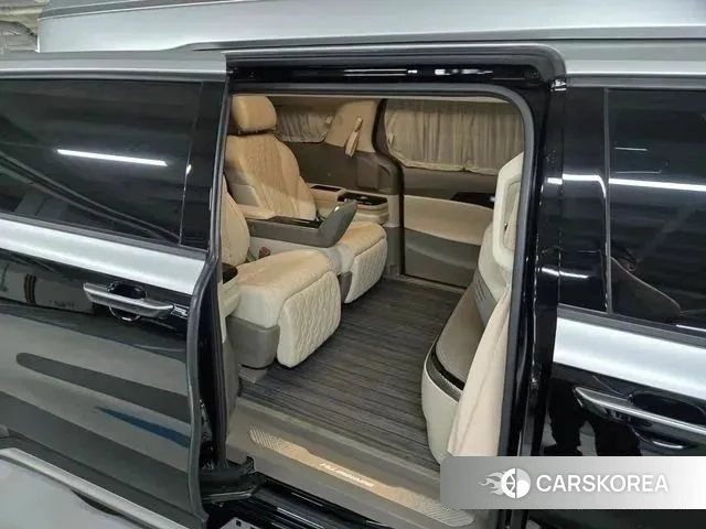 Kia Carnival 4th generation 2021 Серебряный двухцветный из Кореи, фото 4