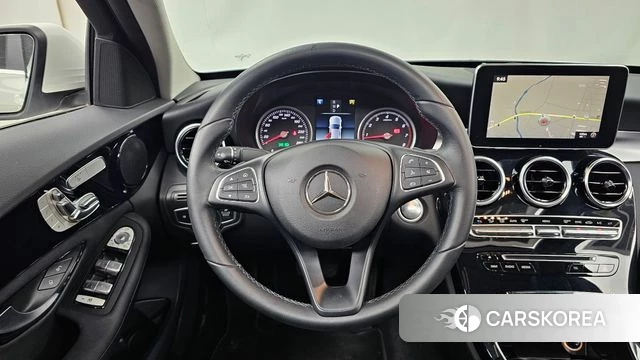 Mercedes-Benz C-Class W205 2018 Белый из Кореи, фото 4