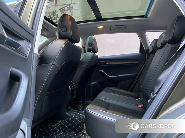 Skoda Krok 2018 Зеленый из Китая, фото 4
