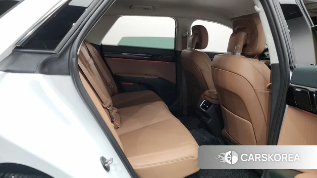Hyundai Grandeur Hybrid (GN7) 2023 Белый из Кореи, фото 4