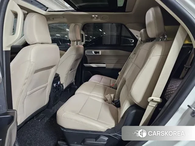 Ford Explorer 6th Generation 2023 Белый из Кореи, фото 4