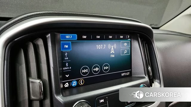 Chevrolet (GM Daewoo) Real New Colorado 2021 Серебристо-серый из Кореи, фото 4