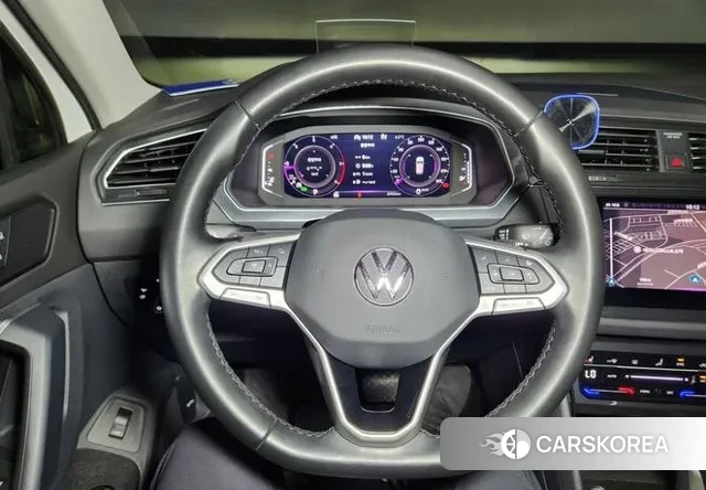 Volkswagen Tiguan second Generation 2022 Белый из Кореи, фото 4