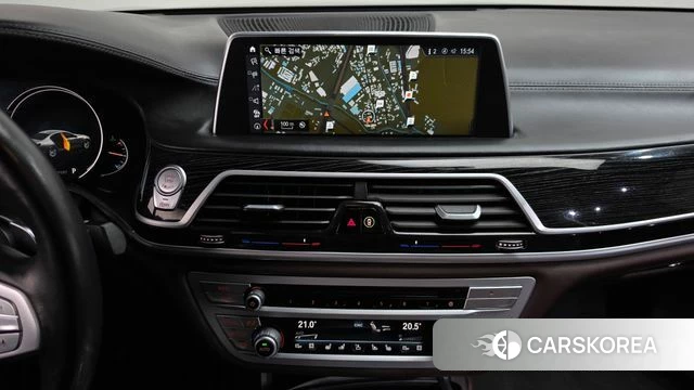 BMW 7 Series (G11) 2018 Серебристо-серый из Кореи, фото 4