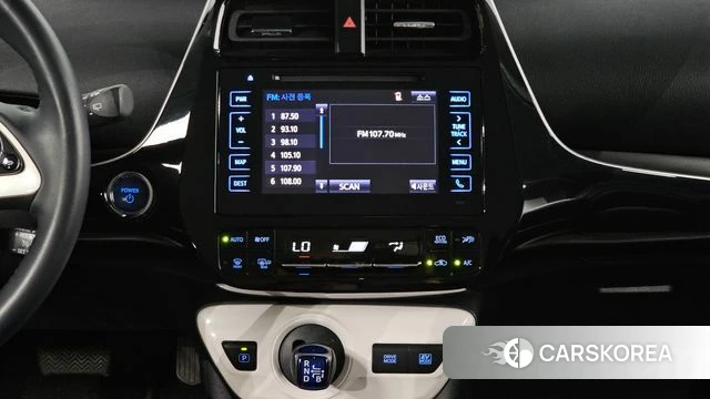 Toyota Prius 4th Generation 2018 Серебряный из Кореи, фото 4