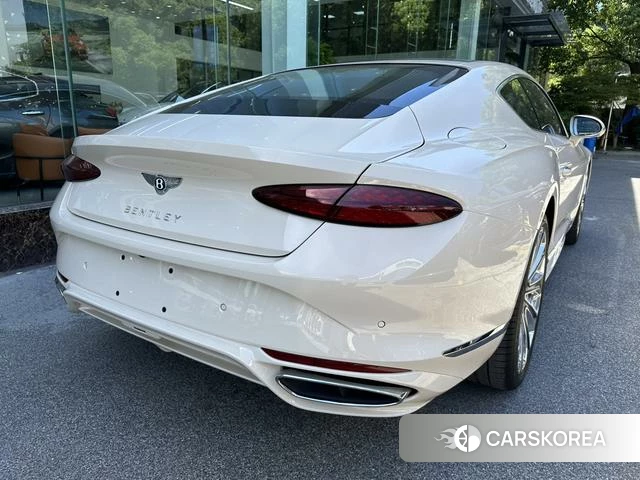 Bentley Continental 2024 Белый из Китая, фото 4
