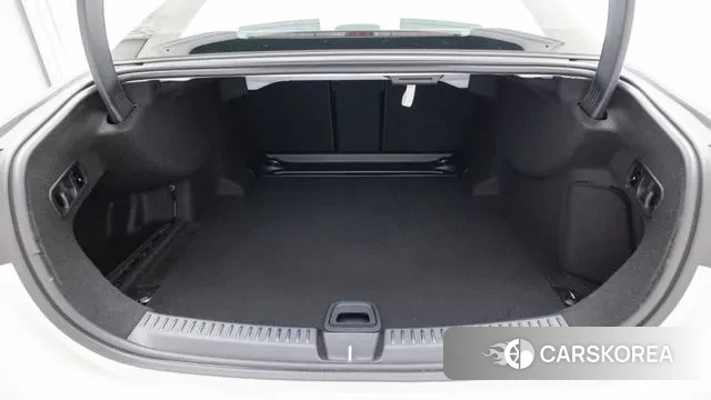 Mercedes-Benz E-Class W214 2024 Белый из Кореи, фото 4