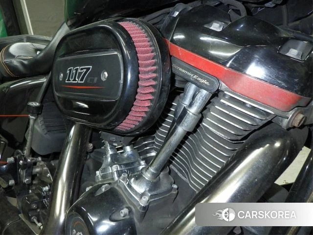 Проданный Harley-Davidson Road Glide FLTRXSE1920CVO 2018 из Японии