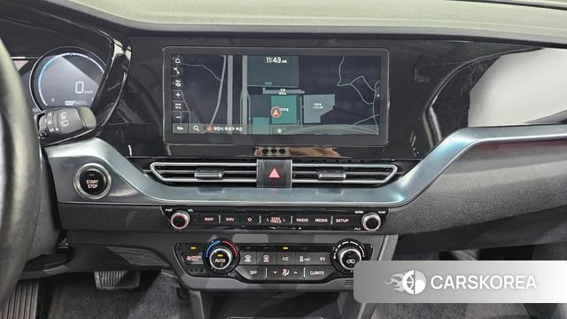 Kia Niro Plus 2022 Серебряный из Кореи, фото 4