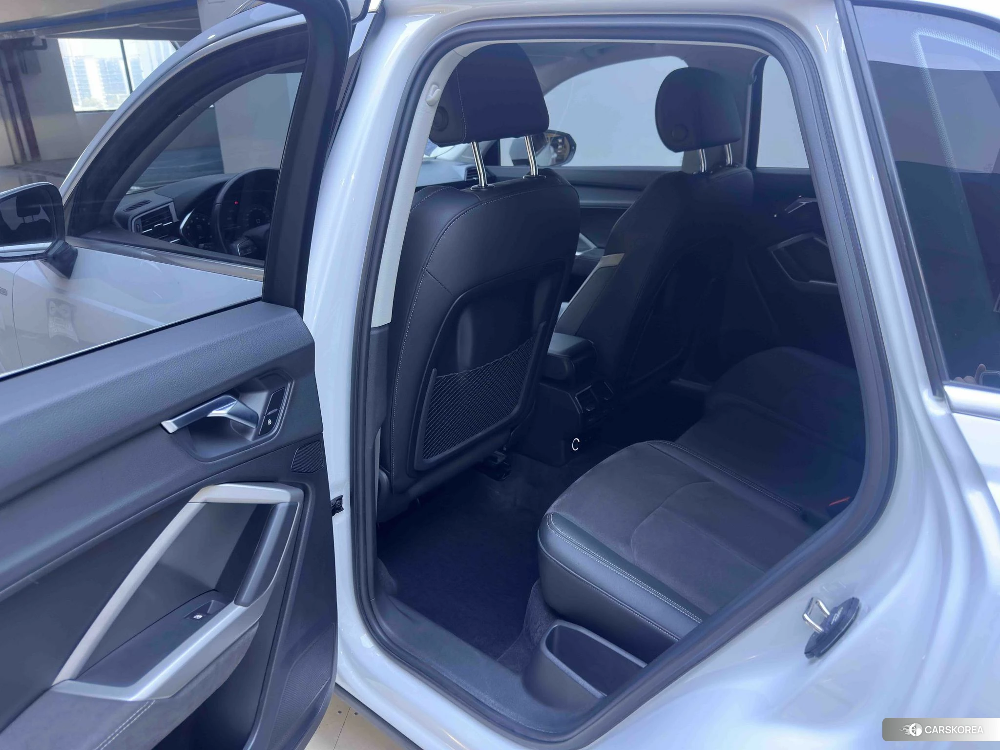Audi Q3 2022 Белый из Китая, фото 4