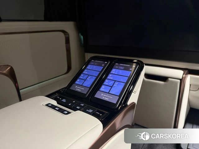 Lexus LM Second Generation 2025 Черный из Кореи, фото 4