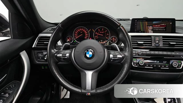 BMW 3 Series (F30) 2018 Белый из Кореи, фото 4