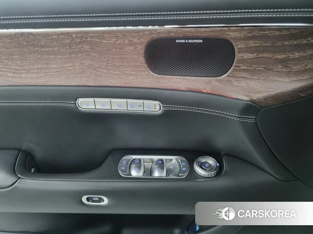 Genesis G90 (RS4) 2023 Черный из Кореи, фото 4