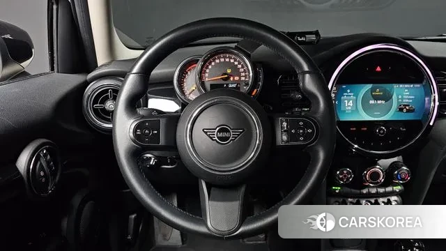 Mini Cooper 2021 Жемчужный цвет из Кореи, фото 4