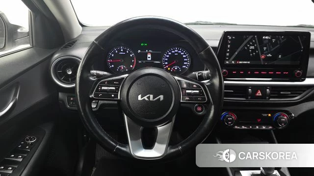 Kia The New K3 2nd generation 2021 Белый из Кореи, фото 4