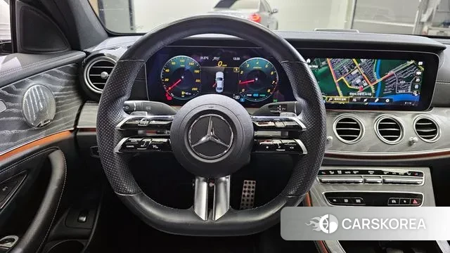 Mercedes-Benz E-Class W213 2022 Белый из Кореи, фото 4