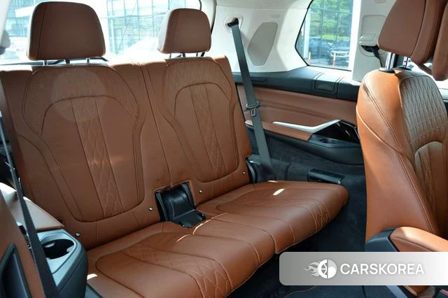 BMW X7 2024 Черный из Китая, фото 4