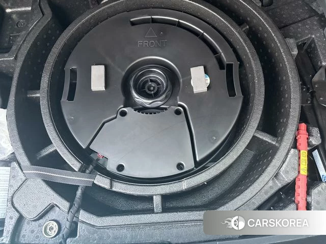 Audi Q5L 2023 Темно-серый из Китая, фото 4