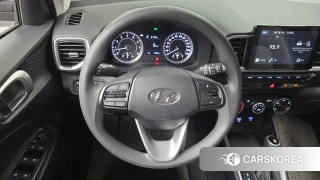 Hyundai Venue 2020 Серебристо-серый из Кореи, фото 4