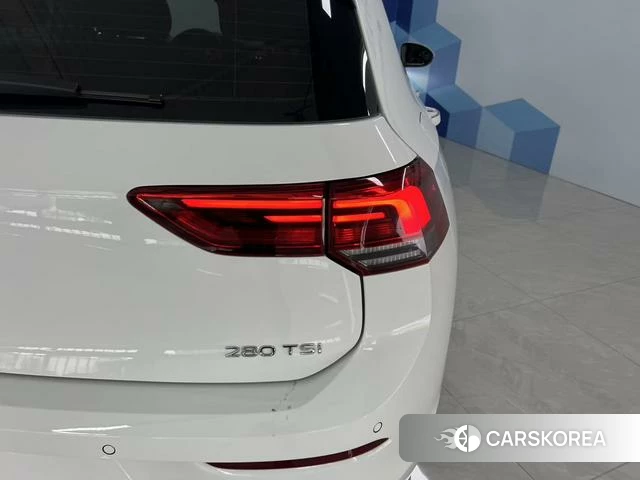 Volkswagen Golf 2022 Белый из Китая, фото 4