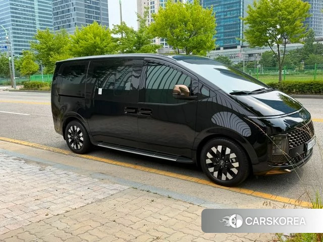 Hyundai Staria 2025 Черный из Кореи, фото 4