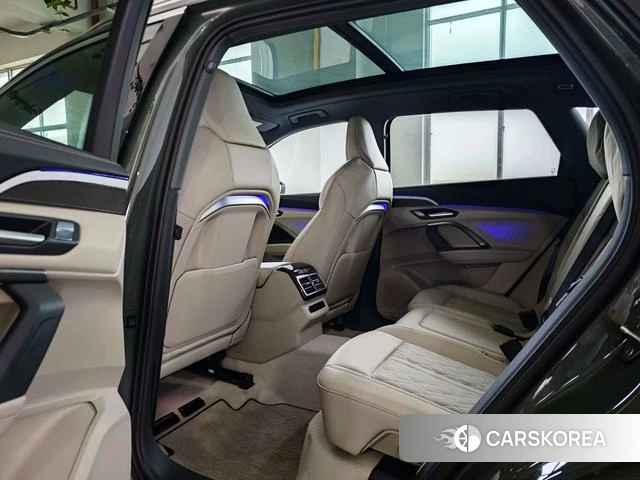 Audi Q5L 2026 Зеленый из Китая, фото 4