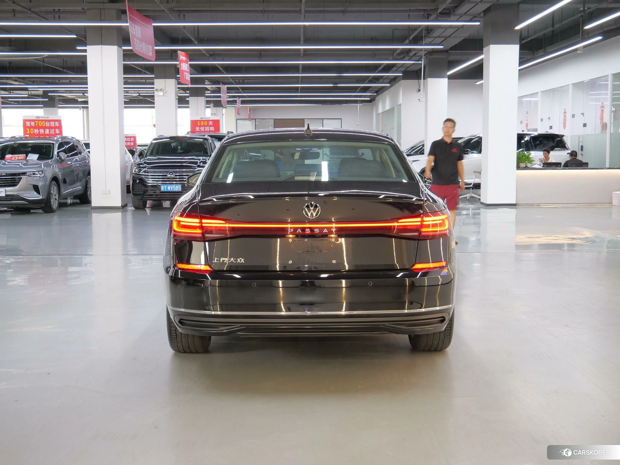 Volkswagen Passat 2024 Черный из Китая, фото 4