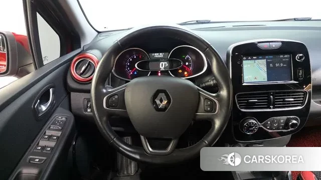 Renault Korea (Samsung) Clio 2018 Красный из Кореи, фото 4
