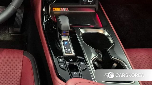 Lexus NX350h Second generation 2024 Песочный из Кореи, фото 4