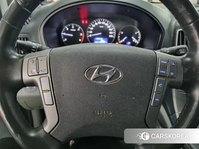 Hyundai The New Grand Starex 2018 Серебристо-серый из Кореи, фото 4