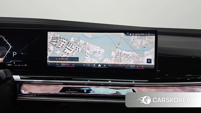 BMW 7 Series (G70) 2025 Черный из Кореи, фото 4