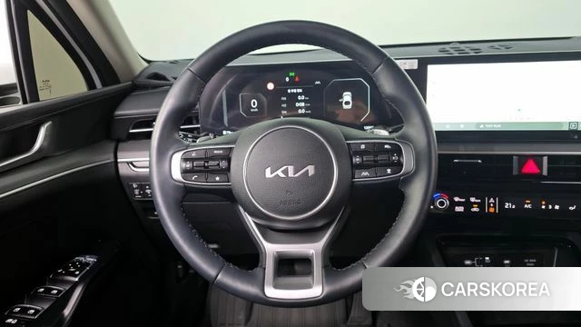 Kia The New K5 3rd generation 2025 Белый из Кореи, фото 4