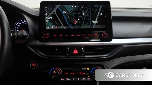Kia The New K3 2nd generation 2021 Белый из Кореи, фото 4