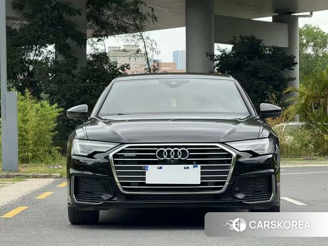 Audi A6L 2021 Черный из Китая, фото 4