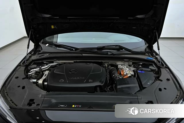 Volvo S90 PHEV 2024 Черный из Китая, фото 4