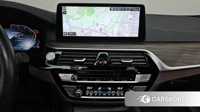 BMW 5 Series (G30) 2021 Серый из Кореи, фото 4