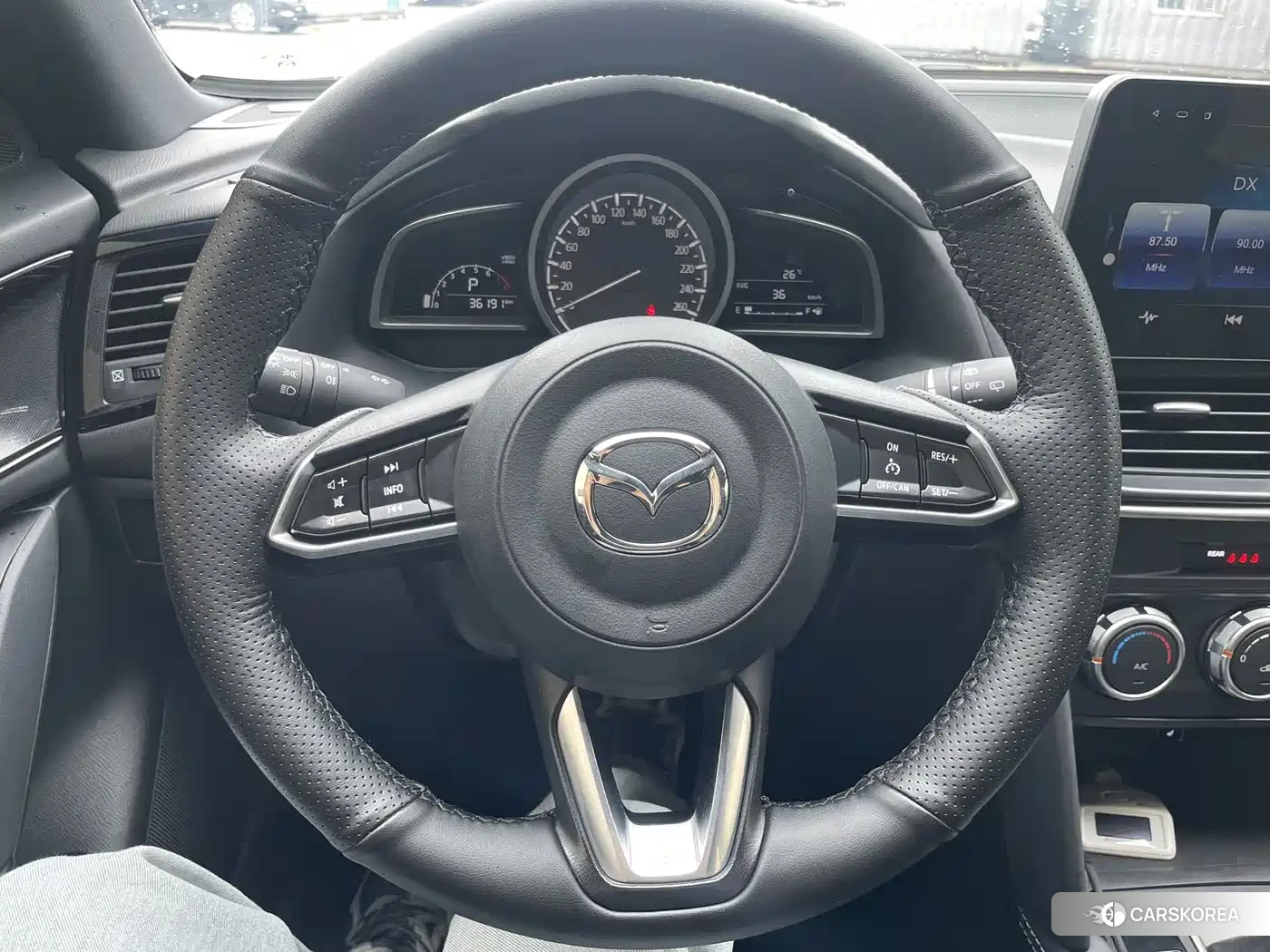 Mazda CX-4 2023 Белый из Китая, фото 4