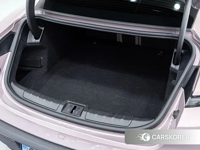 Porsche Taycan 2023 Розовый из Кореи, фото 4