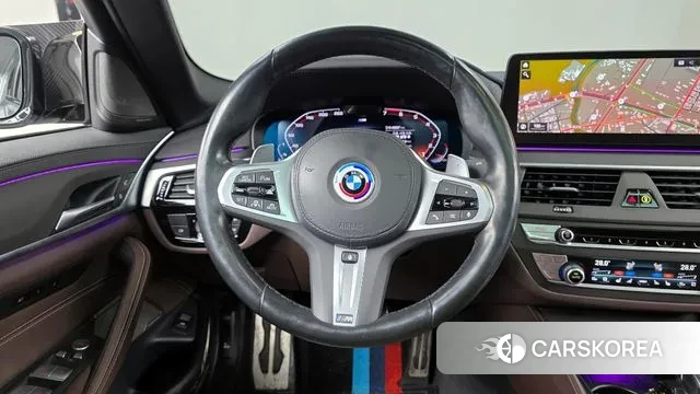 BMW 5 Series (G30) 2022 Серебряный из Кореи, фото 4