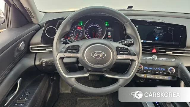 Hyundai Avante (CN7) 2023 Серебристо-серый из Кореи, фото 4