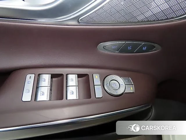 Genesis GV70 2024 Белый из Кореи, фото 4